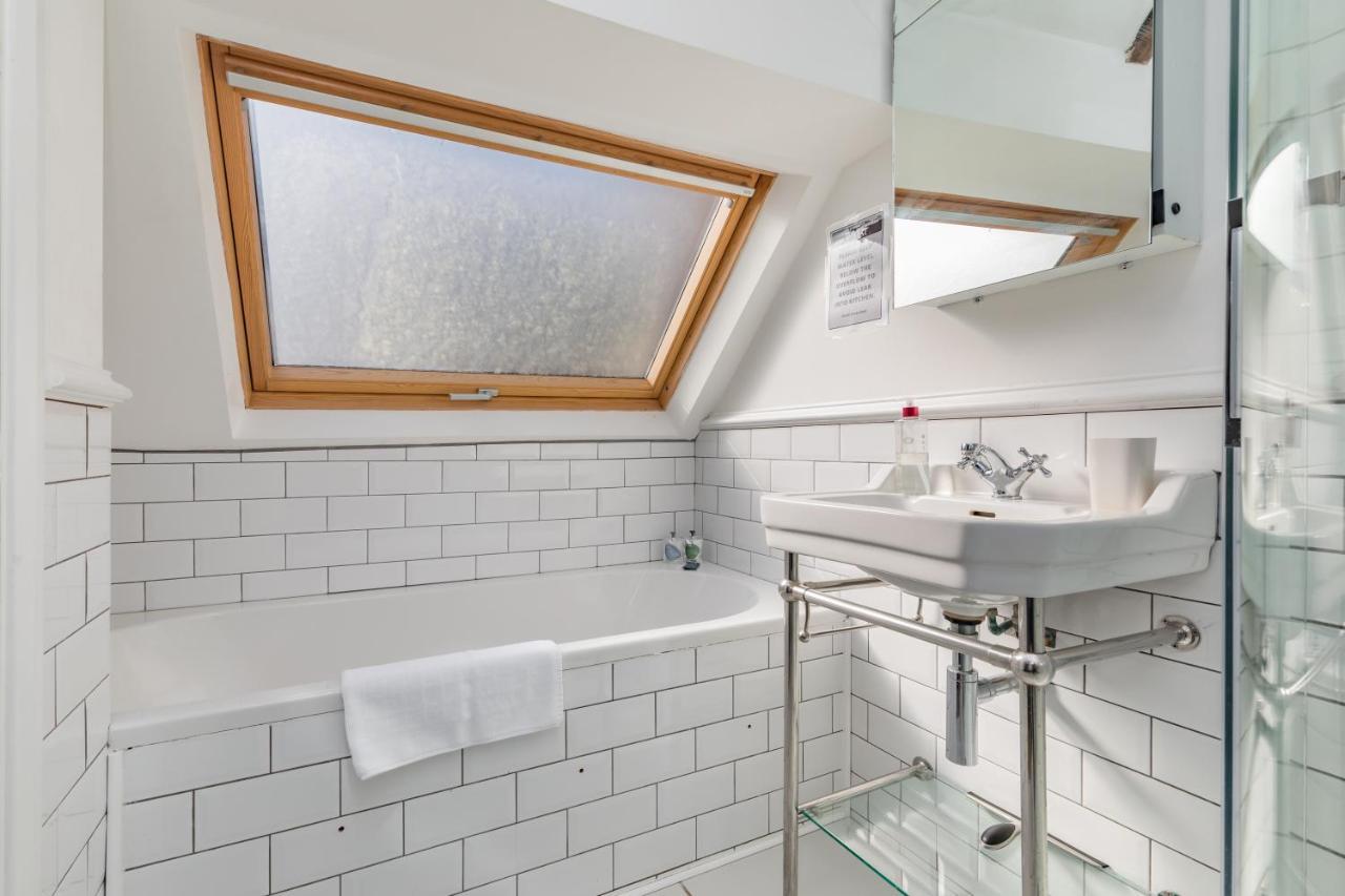 Danny Lodge - Country Cottage Near Brighton By Huluki Sussex Stays Hurstpierpoint Bagian luar foto