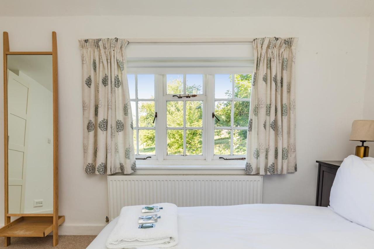 Danny Lodge - Country Cottage Near Brighton By Huluki Sussex Stays Hurstpierpoint Bagian luar foto