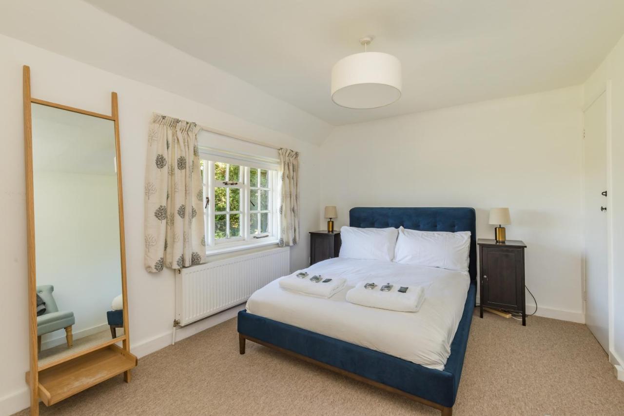 Danny Lodge - Country Cottage Near Brighton By Huluki Sussex Stays Hurstpierpoint Bagian luar foto