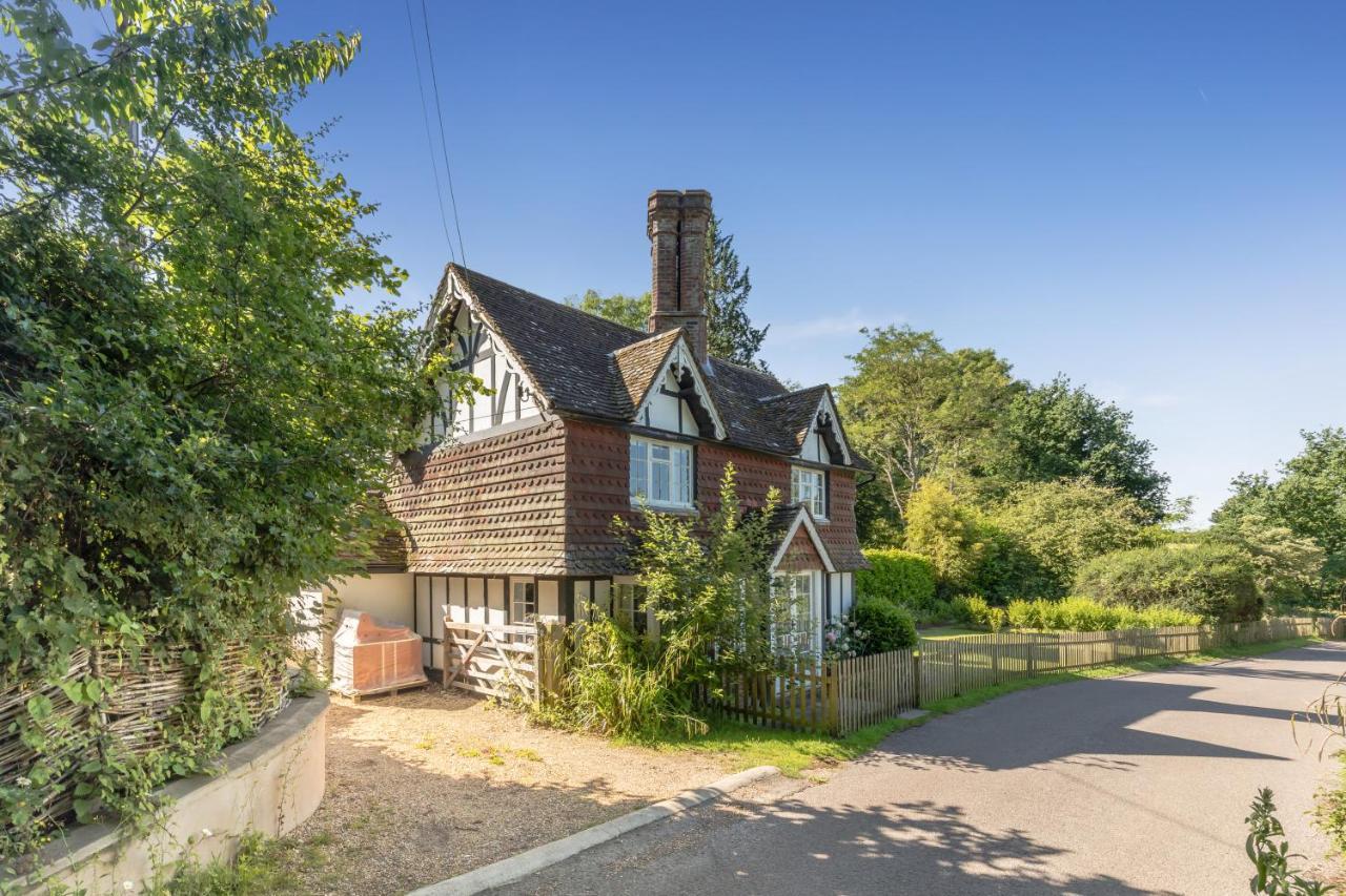 Danny Lodge - Country Cottage Near Brighton By Huluki Sussex Stays Hurstpierpoint Bagian luar foto